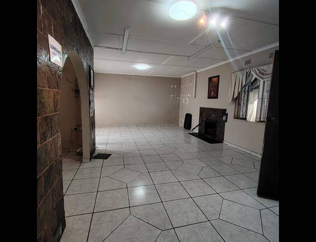 3 BEDROOM HOUSE FOR SALE IN KLIPPOORTJE